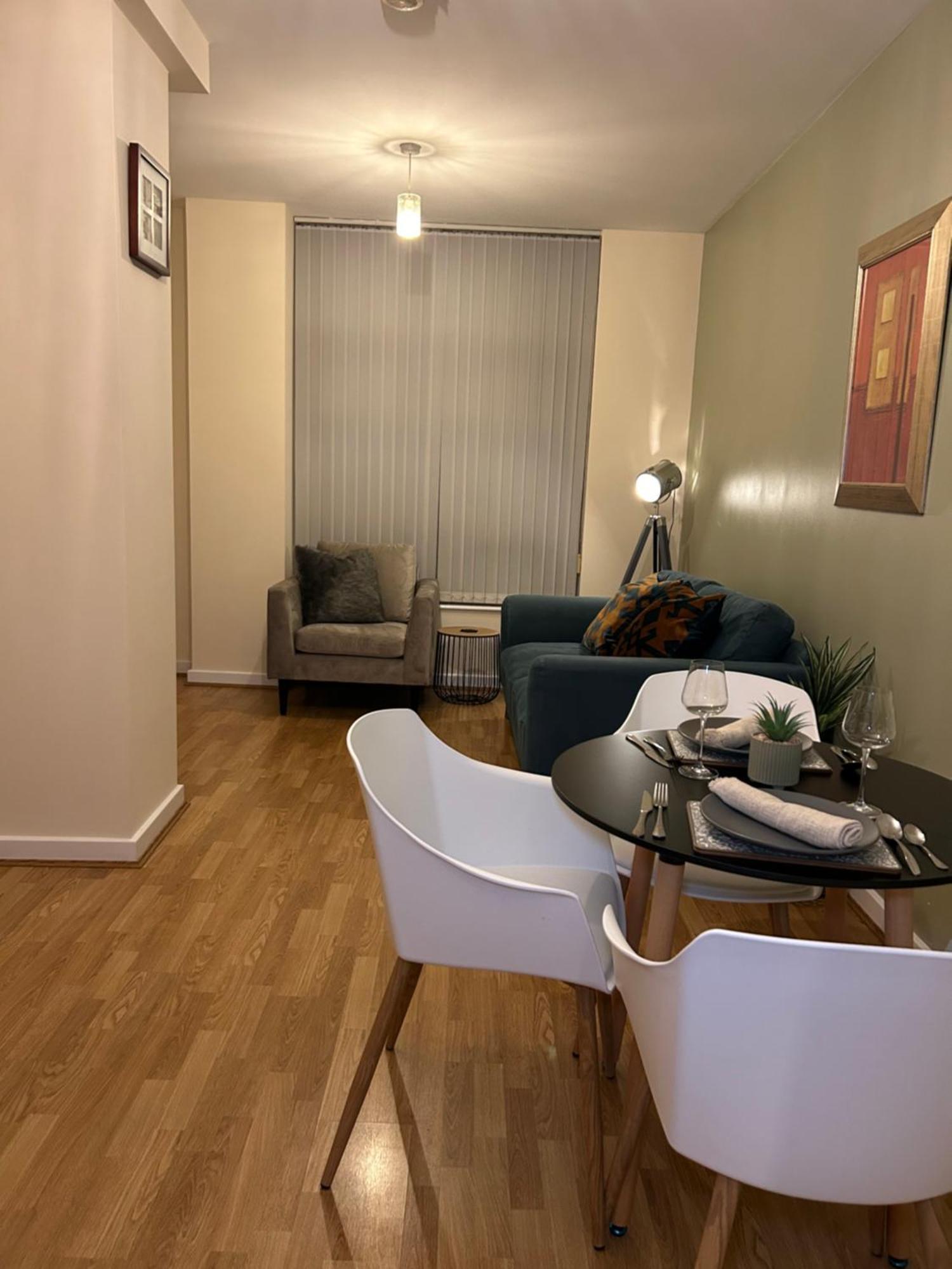 Central Birmingham City Apartment -Smart Tv - Free Parking Onsite Екстериор снимка